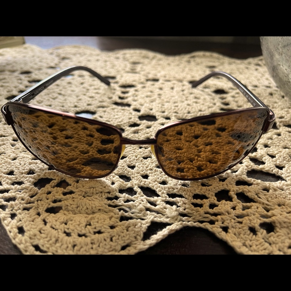 Nautica polarized sunglasses with case